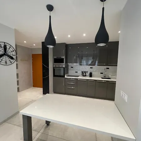 Apartment Le Royal Queen - Centre-ville - Climatisation *